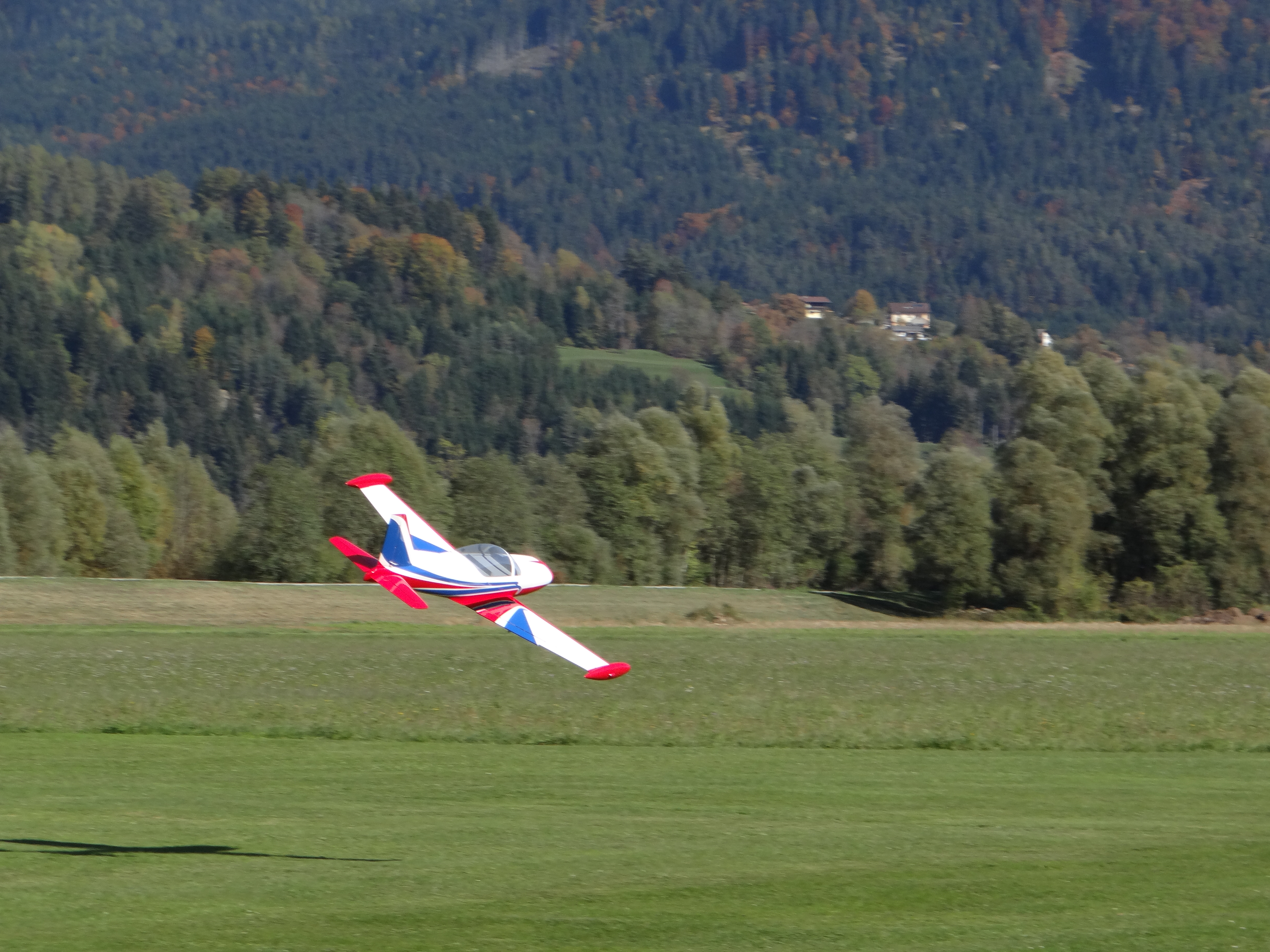 Modellflugzeugbauer Gernot Bruckmann